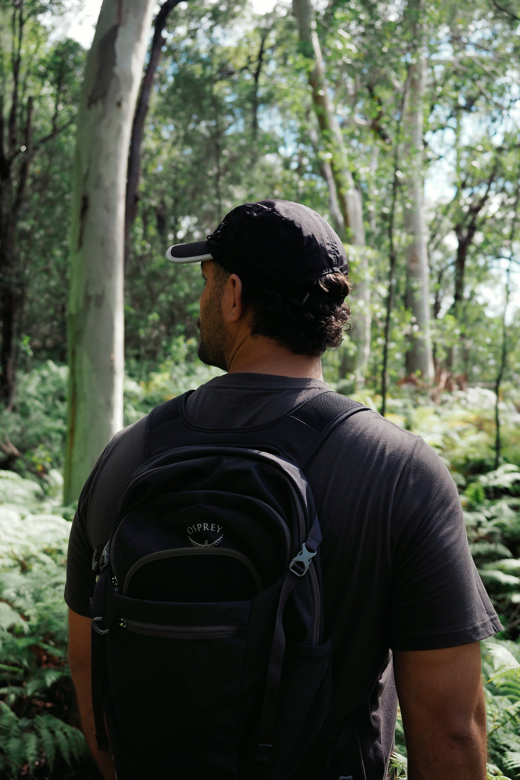 Beyond Arno foldable trail cap with zipped pocket in silver, lifestyle back view
