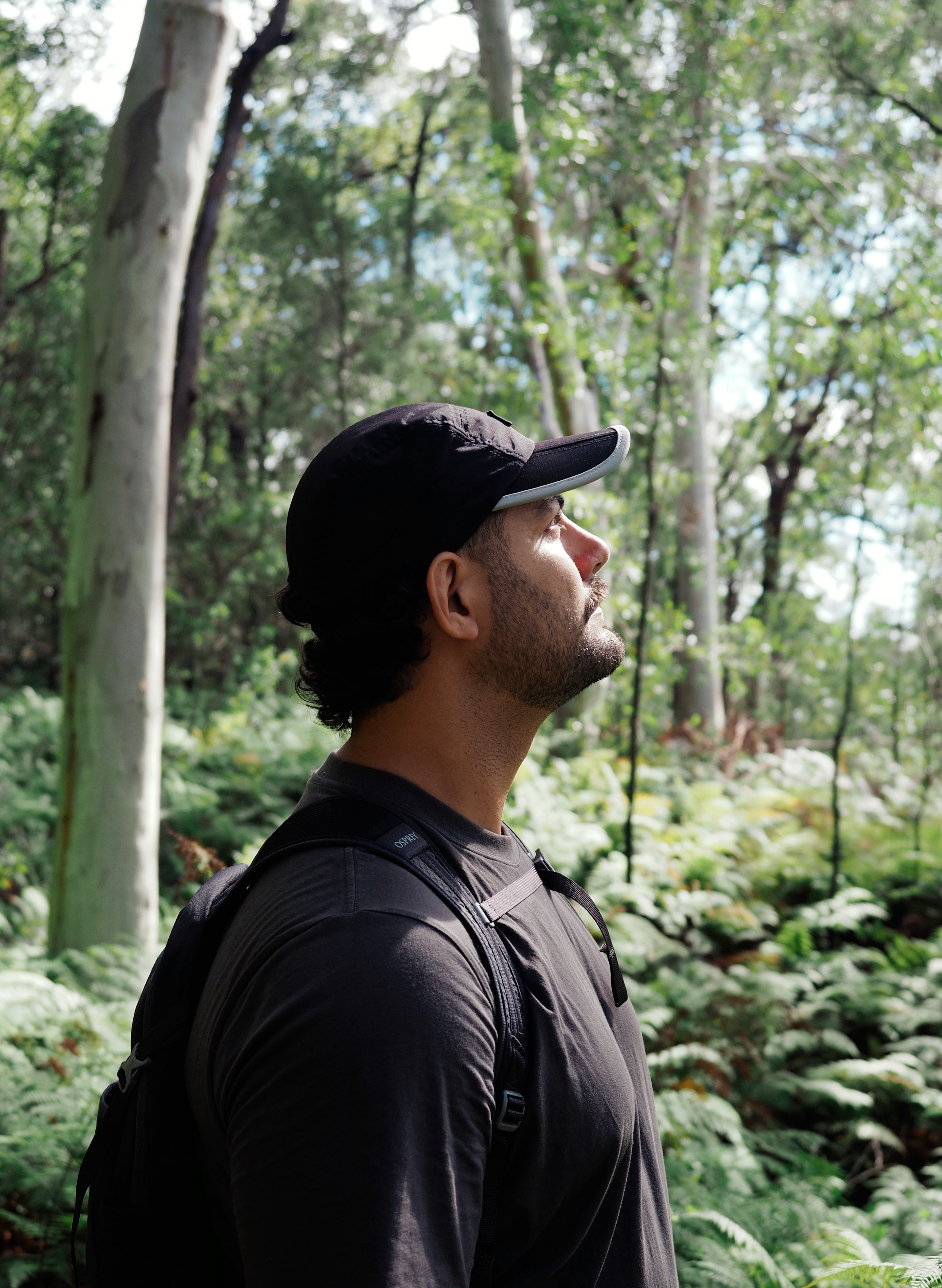 Beyond Arno foldable trail cap with zipped pocket in silver, lifestyle side view